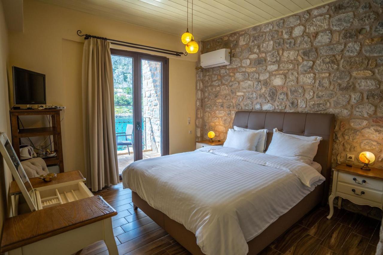 Guesthouse Laoula Yerolimin Extérieur photo